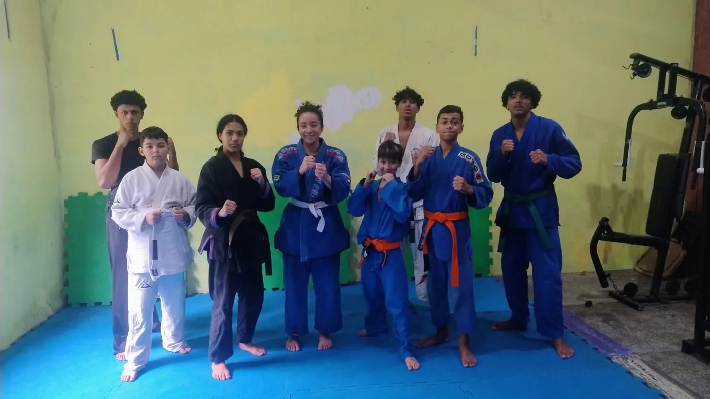 Alunos em guarda